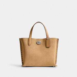 Coach Willow Tote Bag 24 With Rivets Plateadas | COH865393